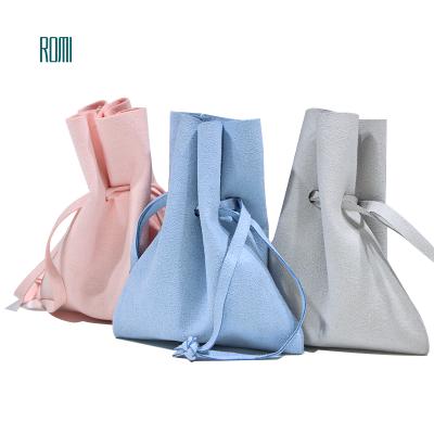 China Chinese Small Gray Pink Microfiber Jewelry Box With Blue Custom Logo Jewelry Storage Factory Packaging Pouch for sale