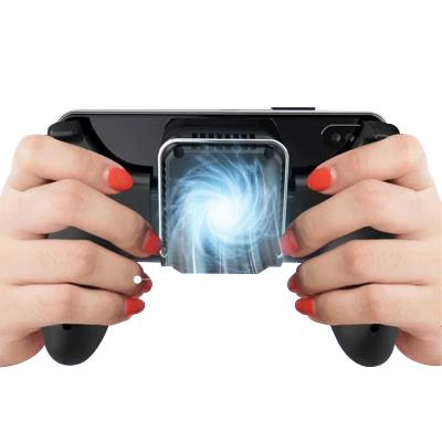 China Support the latest IOS version 4-6.5 inch mobile game cooler with fan Cooling Gamepad for sale