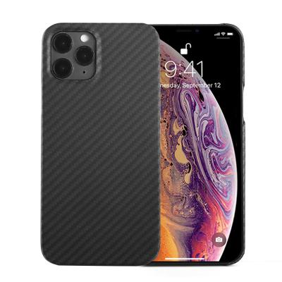 China Luxury ultra-thin unique style full carbono de funda de fibra carbon Aramid fiber phone case for iPhone 11 12 pro for sale