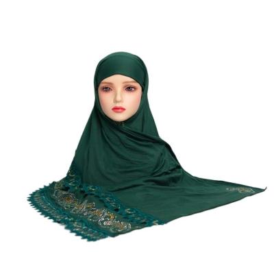 China Custom Long New Lace Snap Tank Top Flower Ethnic Muslim Hijabs Women Cotton Hijab Scarves And Shawls Scarf With Stone for sale