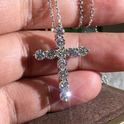 China Fashionable Casual / Sporty Jewelry Shine Crucifix Shape 3A Zircon Necklaces For Women for sale