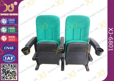 China El plástico del multicolor dobló el asiento del estadio del teatro con el OEM/el ODM del soporte de vaso en venta