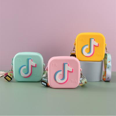 China Fashion Children's Silicone Child Jelly Cross - Cute Coin Pursetiktok Body Bag Square for sale