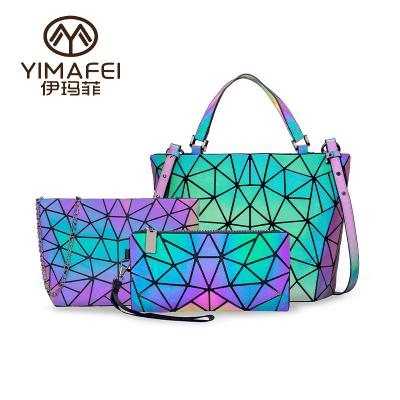 China 2021 Fashion 3 PC Luminous Geometric Diamond Stitched Handbag Shoulder Wallet Bag for sale