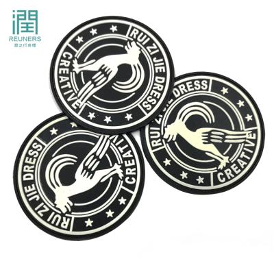 China Custom Factory 3D PVC Silicone Patch Rubber Heat Press 3D Logo Badge For Apparel for sale