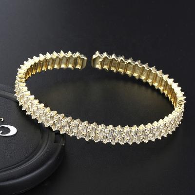 China CLASSIC Bracelets and Luxury Modern Bracelets Jewelry Ladies 18k Gold Plated Iced Out Zircon Diamond Baguette Bracelet for sale