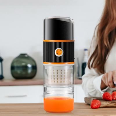 China Protable Leftover Juice Separation 300ml USB Electric Juicer Spinner, Plastic Fruit Machine Juicer for sale