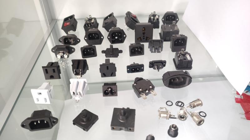 Verified China supplier - Yueqing Xiaoyuan Electric Co., Ltd.