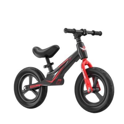 China High carbon steel children's balance bike, magnesium alloy balance bike, high quality exercising bike for sale