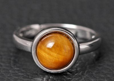 China Round Simple Sterling Silver Gemstone Rings With Natural Stone Inlaided for sale