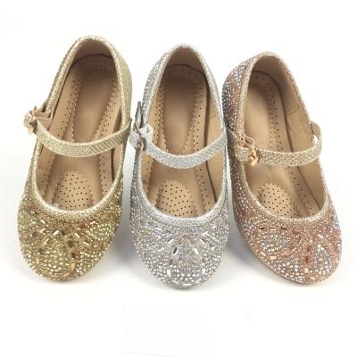 China Girls Round Round Toe Flat Shoes Little Girl Soft Running Sole Leather Shoes for sale