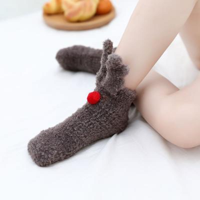 China QUICK DRY Round Christmas Winter Tube Socks Warm And Cute Fluffy Coral Fleece Non-slip Floor Warm Socks for sale