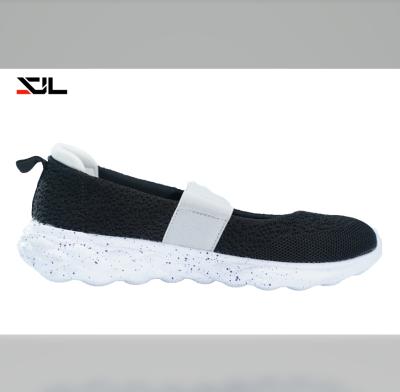 China Modern flat bottom hand-made non-slip sports shoes lightweight breathable shoes for sale