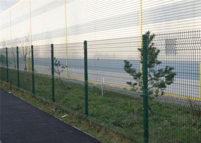 China Powder Coated Steel 2.4m Welded Wire Rolled Fencing Privacy Building With Post for sale