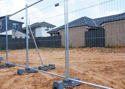 China H2100mm Temporary Pedestrian Fencing , W2400mm Moveable Fence Panels for sale