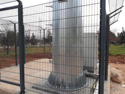 China 3D curvou a torre que cerca, fio soldado largura Mesh Fence de 5ft à venda