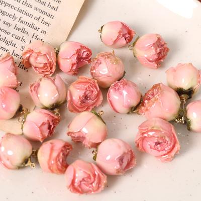 China Earring Accessories Jewelry Making 100PCS Sweet Style Real Flower Dry Flower Rose Pendant DIY For Drop Earring Accessories Bracelet Jewelry Making for sale