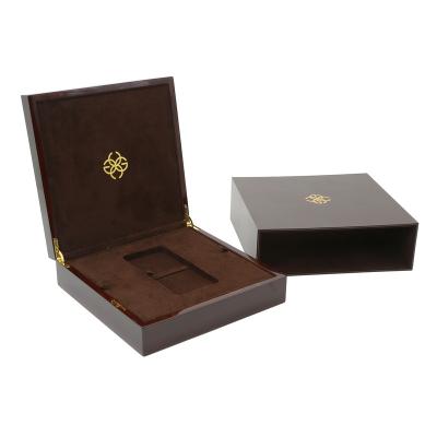 China Wooden Gift Box Card Game PVC Gold Bar Box Handmade Waterproof Pine Gift Box for sale