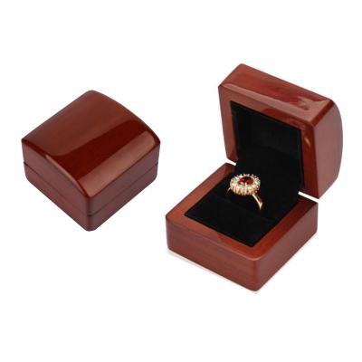 China High Quality Hot Selling Luxury Factory Wooden Jewelry Box Ring Box Wholesale Custom Jewelry Box for sale