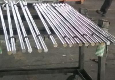 Chine 40Cr/CK45 Rod plaqué par chrome dur a gâché Rod pour le cylindre hydraulique à vendre