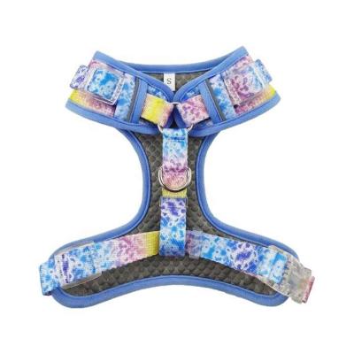 China Pet Products Set Fashionable Dog Harness Leash Collar Seat Belt Set Laser Pattern Dog Set for sale