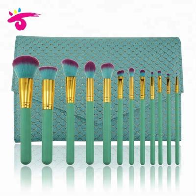 China Synthetic Hair 12 Pcs Mermaid Makeup Set Brushes Foundation Brushes With Color Gift Box for sale