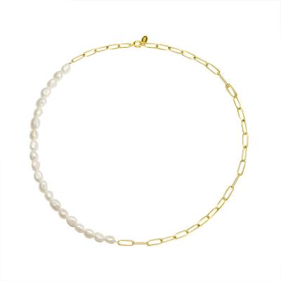 China CLASSIC 18k Gold Plated Stainless Steel Elegant Freshwater Pearl Urban Clavicle Chain Necklace For Women for sale