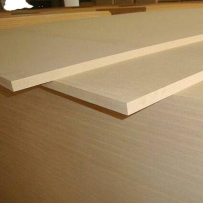 China Modern MDF plain/melamine nature veneer/HPL fiber material Dynea paper outdoor colored pine&poplar brown/black film for sale