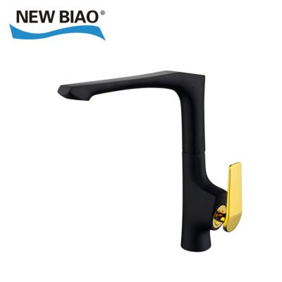 China Modern Design Nice Kitchen Sink Mixer Tap Matte Black for sale