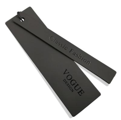 China Sustainable High End Custom Deep Tags Environmentally Friendly UV Paper Hang Tags for sale