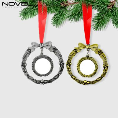 China OEM Printing Double Sides Printable Christmas Decorations Gold Silver Christmas Wreath /Key Shape Metal Ornaments for sale