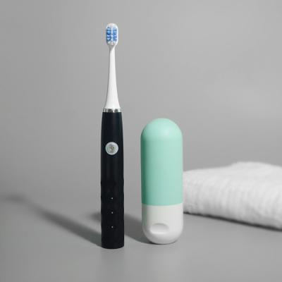 China Großhandelszahnweißung IPX7 imprägniern Soem-Eigenmarke USB wieder aufladbarer Sonic Electric Toothbrush zu verkaufen