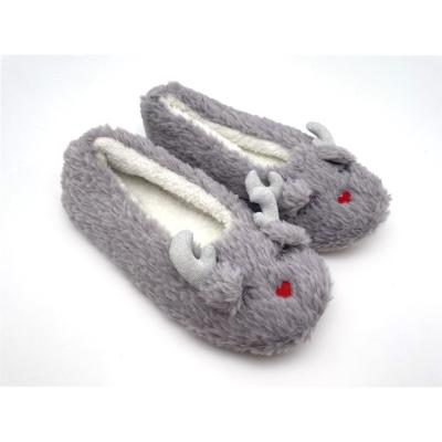 China 2021 Winter Indoor Slippers Women's Plush Slippers Light Weight Soft Mens Ladies Large Size Designer Christmas Home Deer Home Slipper for sale