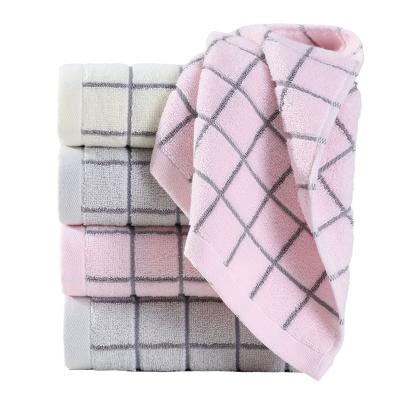 China Viable The Best 33x70 Grid Luxury Bath Towel Home Bath Towels Thick Cotton 100% Luxury Bath Towel for sale