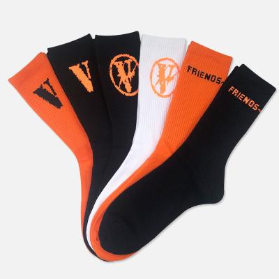 China Wholesale Sports Lone Socks V Shape Brand Letter V Crew Design Socks Unisex Cartoon Vlones Socks for sale