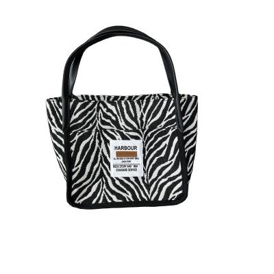 China 100% Customizable Company Employee Eco-friendly Student Bag Canvas Pattern Zebra Portable Lunch Bags for sale