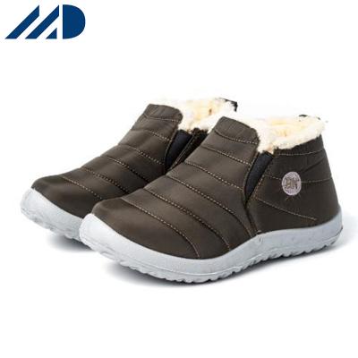 China Fashion Trend Snow Boots Botas De Mujer Snkle And Bootie Women's Cotton Shoes Big Size Soft Bottom Waterproof Winter Boots for sale