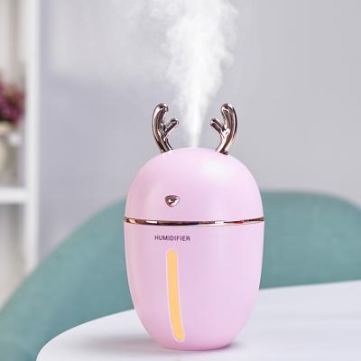 China Smell New Mini Cute Deer Air Humidifier USB Comfortable Portable Air Humidifier for Office Bedroom Home Place for sale