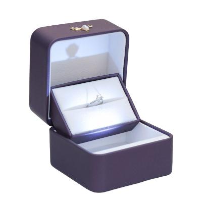 China New Arrival High Quality Creative Design Recyclable LED Core Hinge Plastic Jewelry Box For Proposal Engagement Wedding Ring Earring Pendant for sale