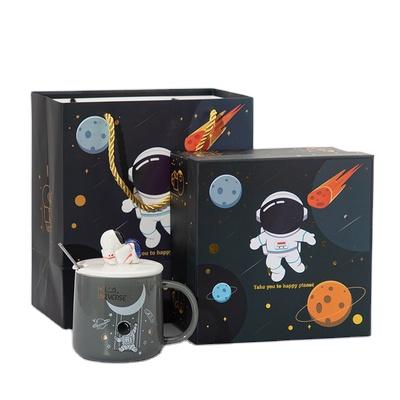 China Sublimation Customized Astronaut Ceramic Mug Viable Ceramic Coffee Cup Lid Porcelain Coffee Mugs With Spoon LOGO Custom for sale