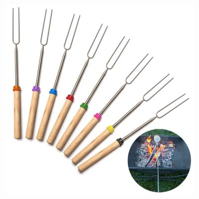 China Easily Cleaned Telescopic Wooden Handle Extendable Forks BBQ Fork for Firepit and Sausage Campfire BBQ for sale