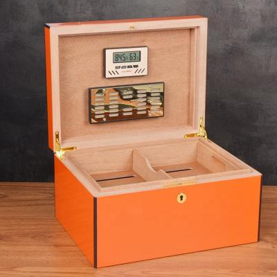 China Moisture-proof Wholesale  Cedar Wood Box With hygrometer Humidifier Cigar box Storage Handmade kit cigars gift for men cigar humidor case for sale