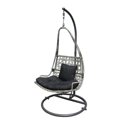 China Modern design hot sale rattan chair leisure patio indoor outdoor hanging wicker swing chair for sale