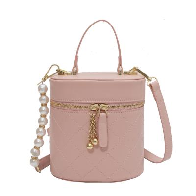 China Hobo Bag Barrel Bag Cross Type Super Cute Bucket Purse 2021 New Designer Body Clutch Bag Bucket Purse For Women Durable Coin Purse for sale