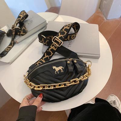 China Fashion Chunky Chain Women Cross - Body Bags Elegant Chest Package Bag For Girls Summer 2021 New Design for sale