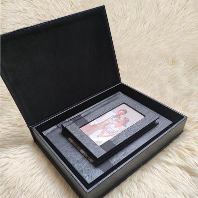 China PU A4 & A5 -10P Custom Self-Stick Album With Hardcover Book Box for sale