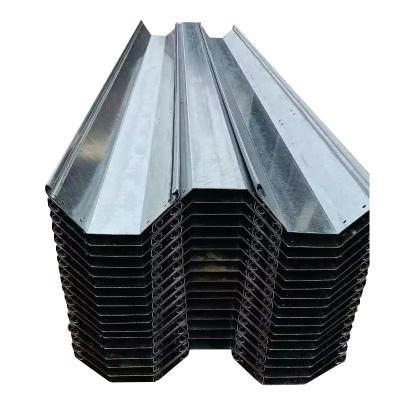 China Rain Gutter Hoop House Metal Frame Q345 6m 8m Multi Span Galvanized Rain Gutters for sale