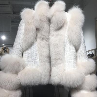 China Women Breathable Fur Coat Fashion Trend Winter Warm Fox Fur Coat for sale