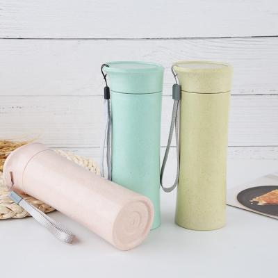 China Straw Coffee Cup Leakproof Travel 450ml Juice Bottle Reusable Fiber Wheat Coffee Mug for sale