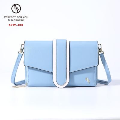 China WEICHEN 2021 New Women's Bag Cute Style Fashion Shoulder Phone Bag Waterproof Cross-body Bag Korean Simple Lovely Lady Purse for sale